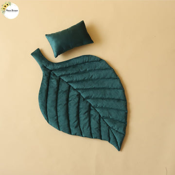 Posing leaf with pillow set