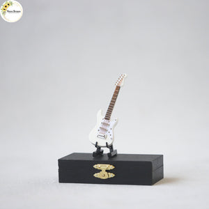 Guitar - White