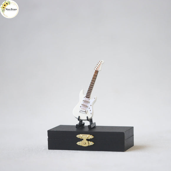 Guitar - White